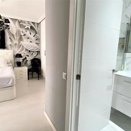 公寓 Atico Lujo 利亚内斯