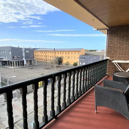 Atico Lujo * 利亚内斯